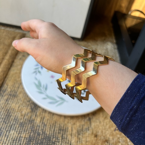 Set of 3 zig-zag bangle bracelets - Picture 9 of 15